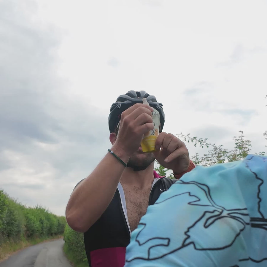 Vidéo de dégustation de l'athlète Yanaa Citron & Huile d’olive